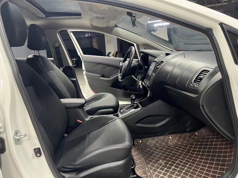 成都19年起亚K39