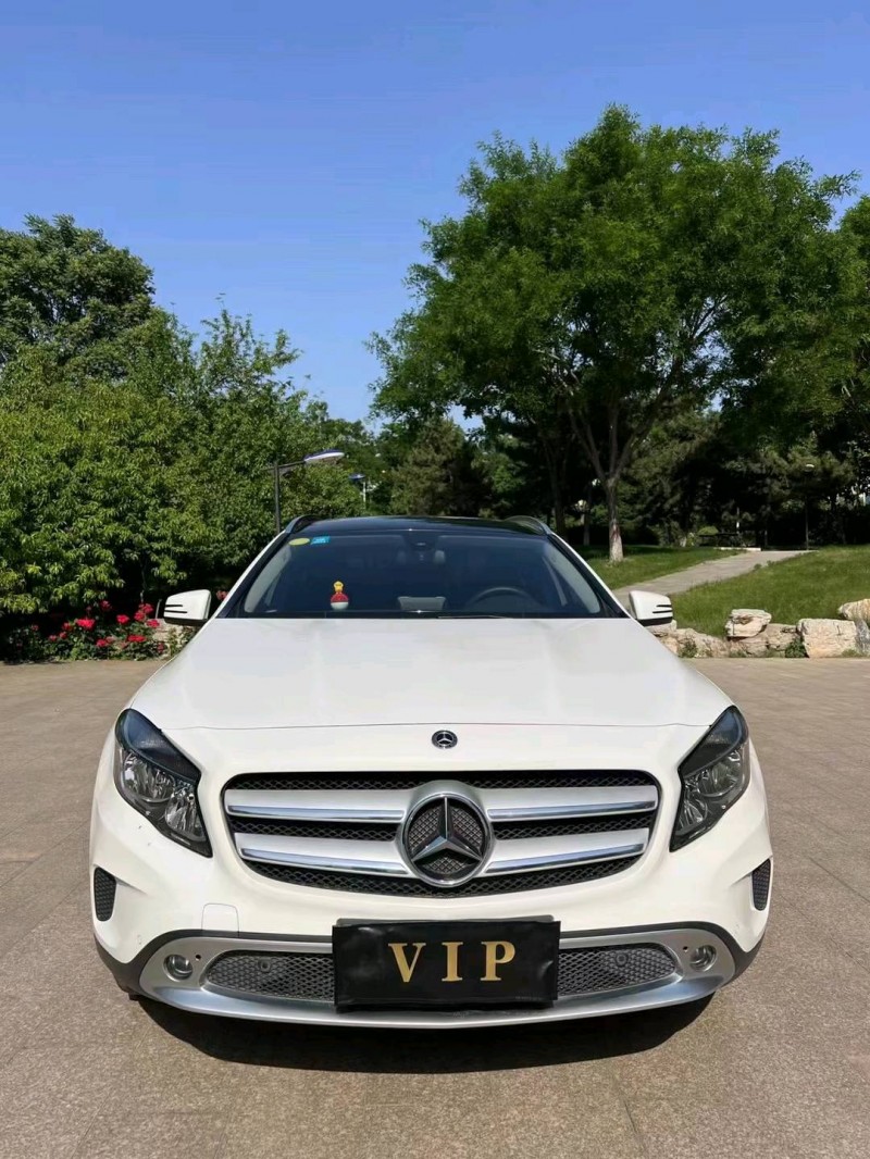 邢台17年奔驰GLA1