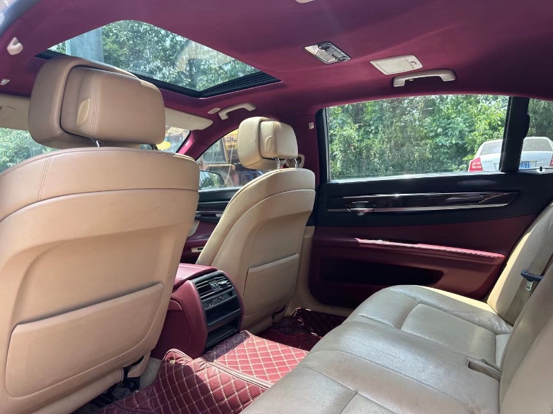 济宁11年宝马7系3