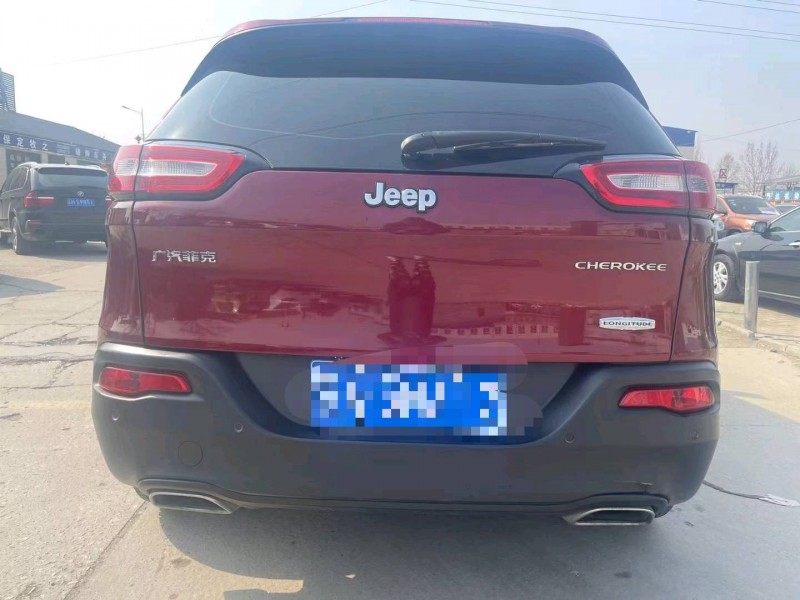 保定18年Jeep自由光9