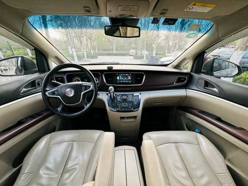 聊城17年别克GL86