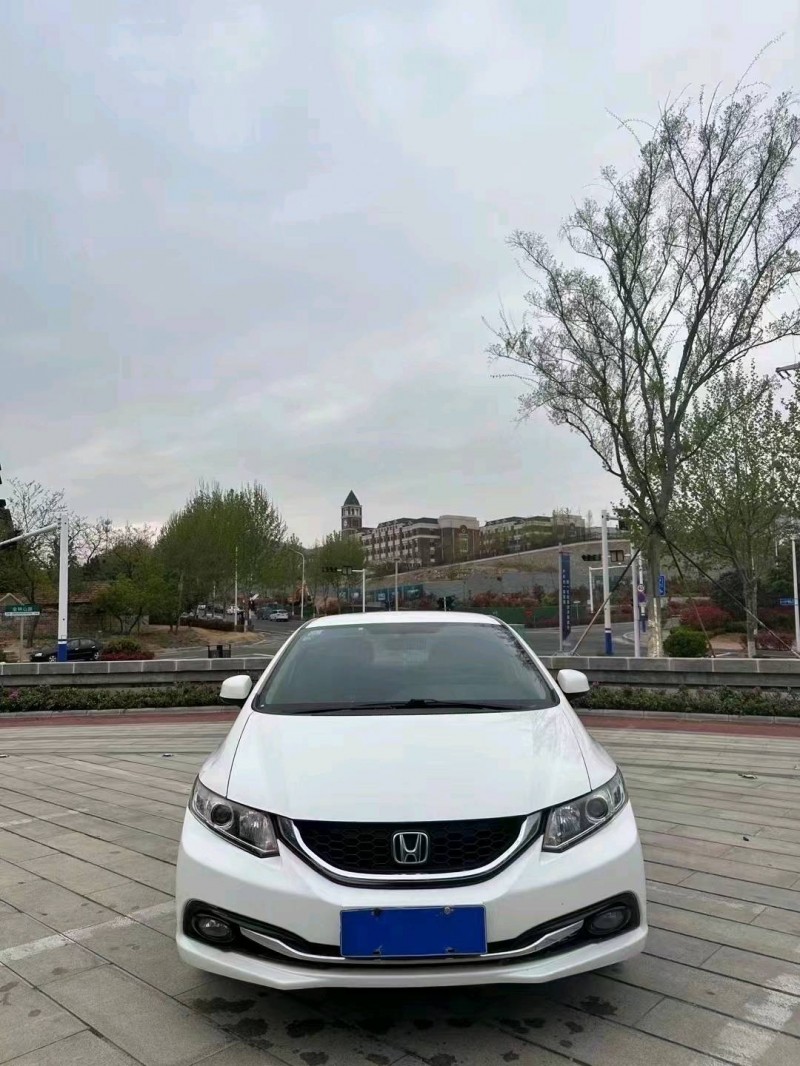 济南15年本田思域1