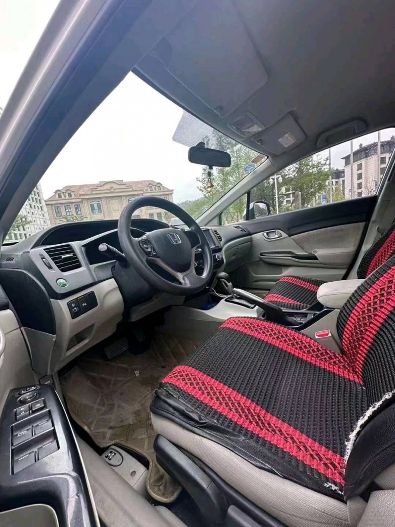 济南15年本田思域7