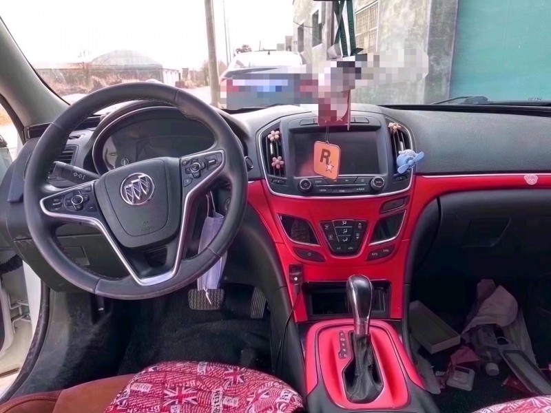 青岛15年别克君威4