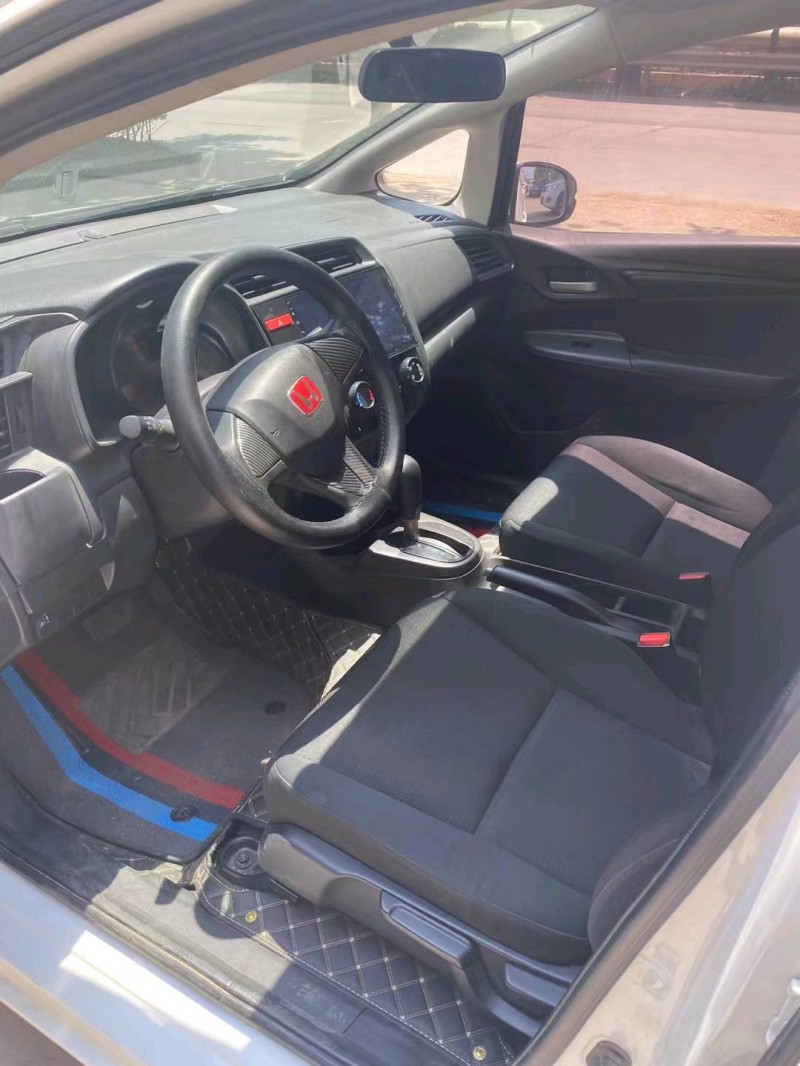 济南17年本田飞度4