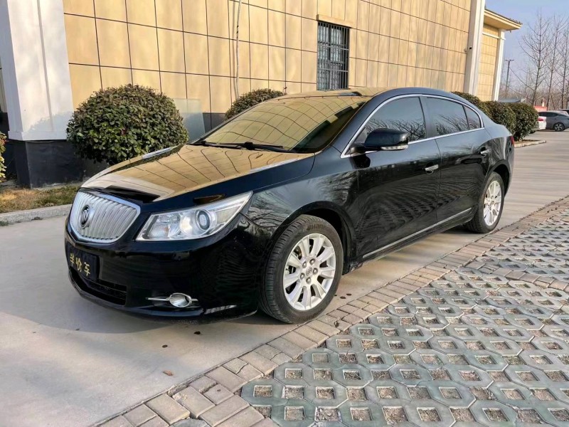 青岛13年别克君越2