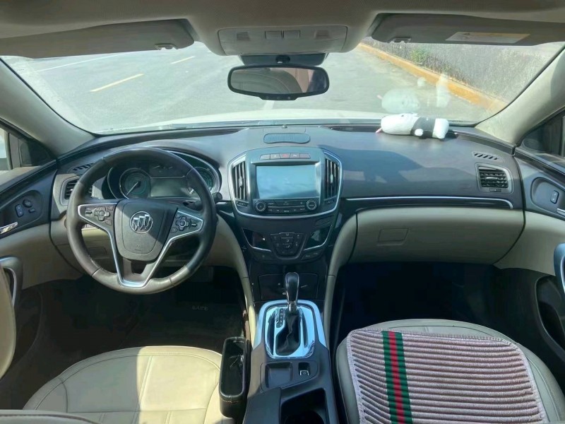 济南15年别克君威4