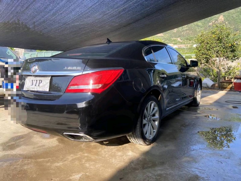 青岛14年别克君越7