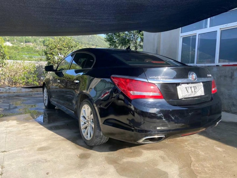 青岛14年别克君越8