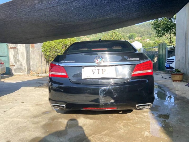 青岛14年别克君越9