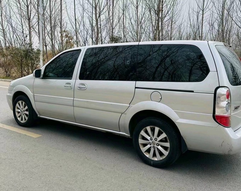 淄博16年别克GL85