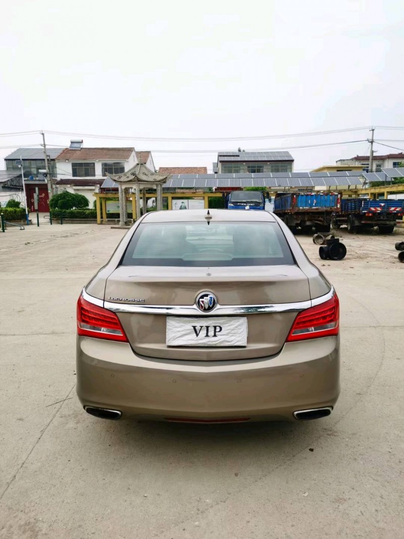 徐州14年别克君越8