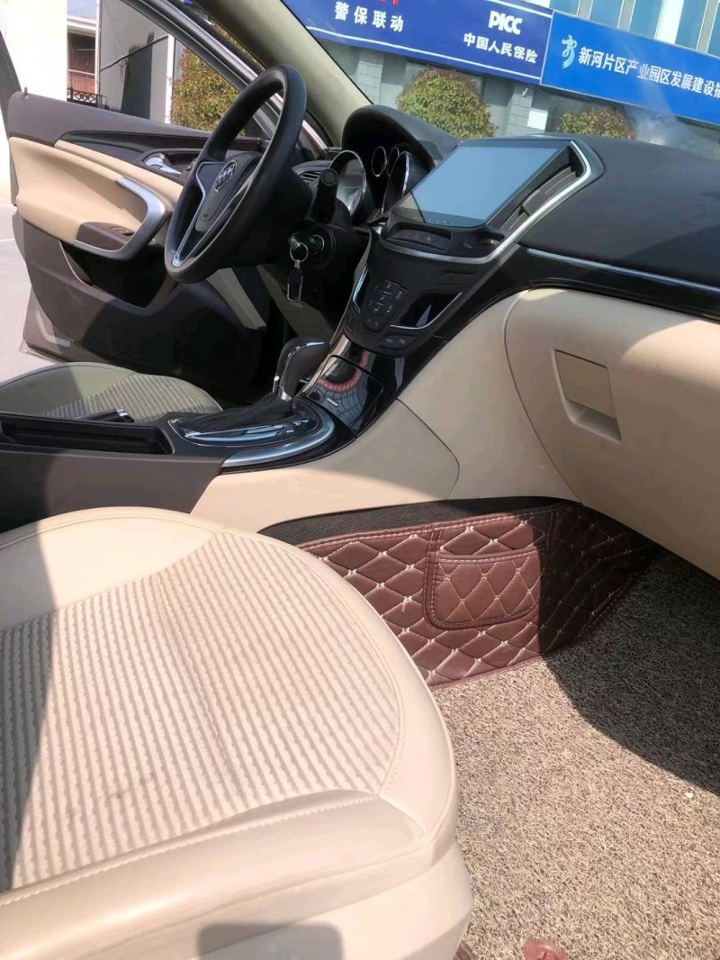 徐州17年别克君威6