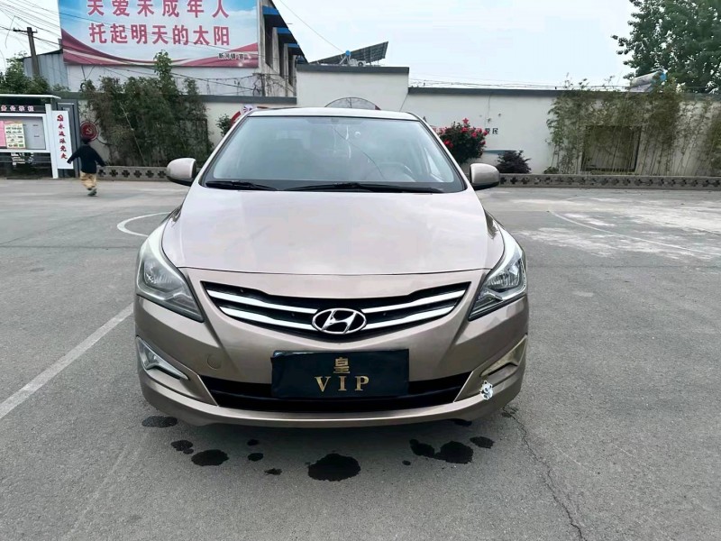 徐州15年现代瑞纳1
