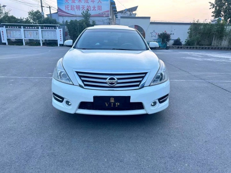 徐州11年日产天籁1