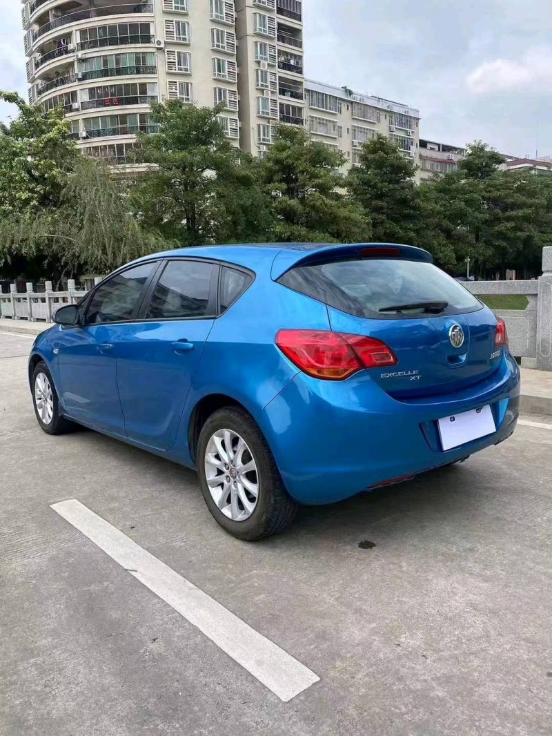 珠海14年别克英朗8