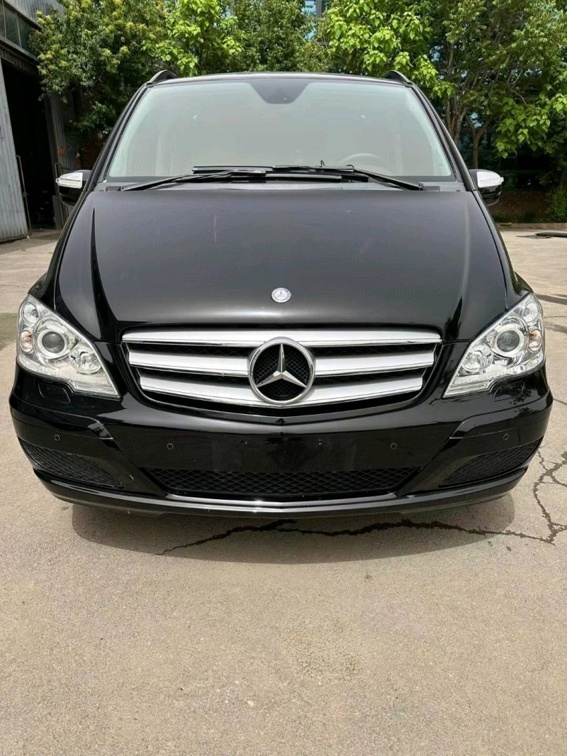 沈阳13年奔驰唯雅诺1