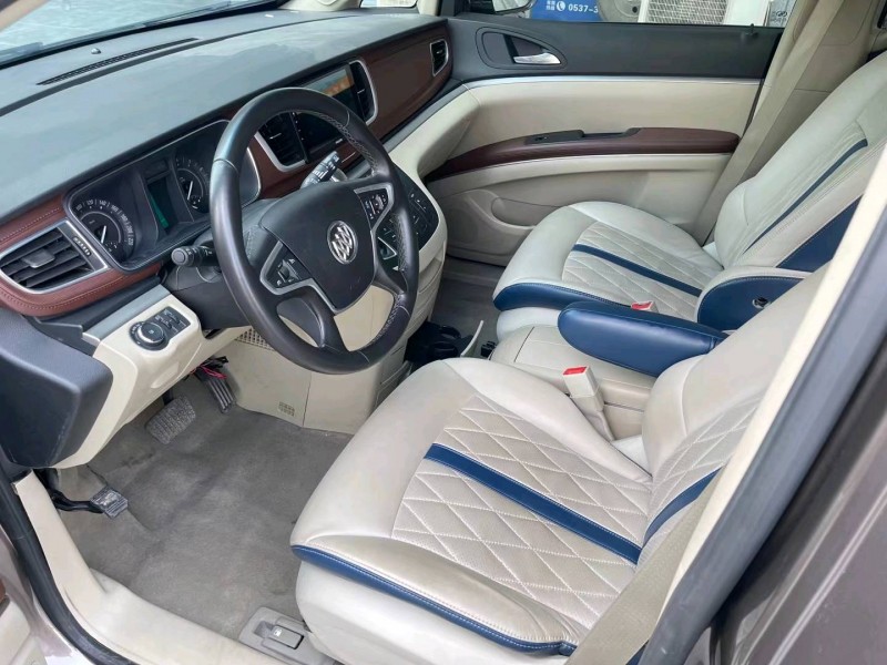 济宁18年别克GL86