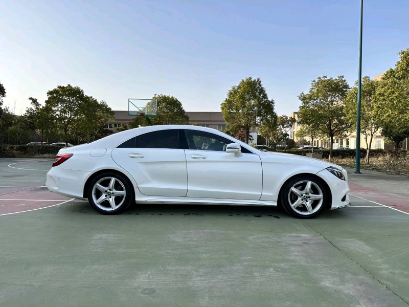 襄阳17年奔驰CLS4