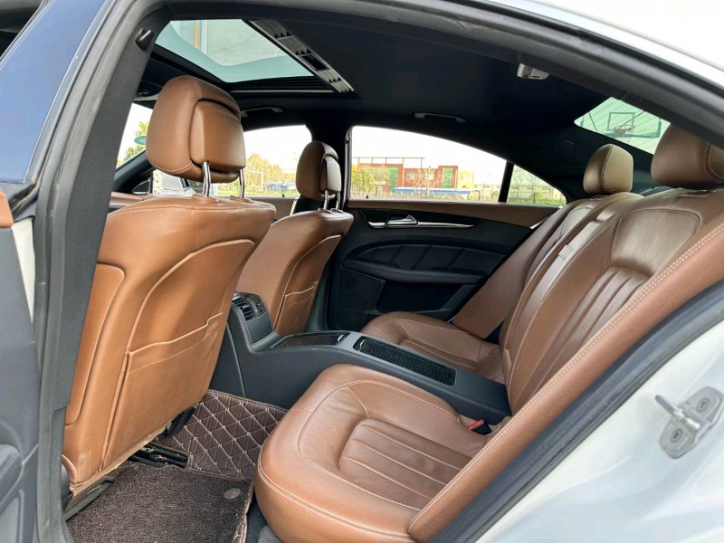 襄阳17年奔驰CLS7