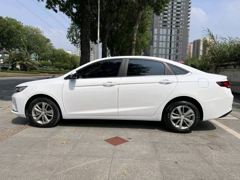 东莞21年吉利帝豪GL8