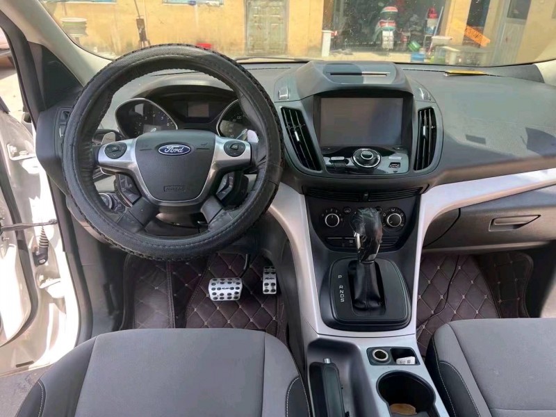 淄博14年福特翼虎8