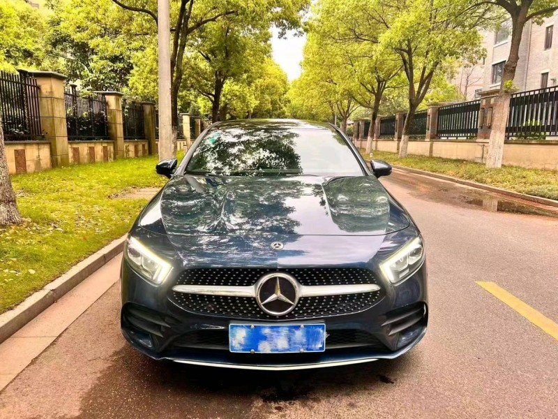 嘉兴19年奔驰A1