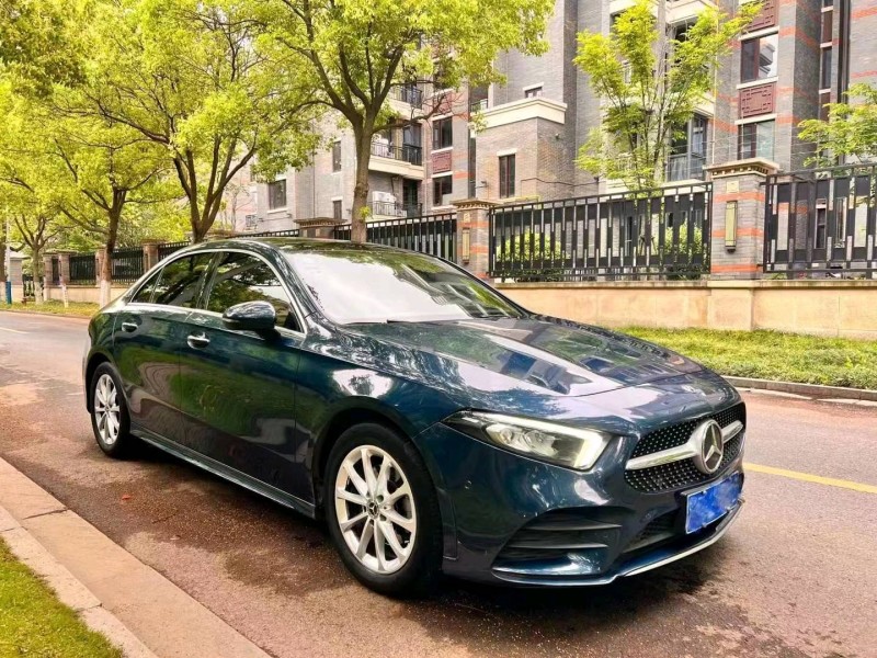 嘉兴19年奔驰A9