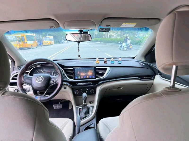 深圳19年别克英朗8