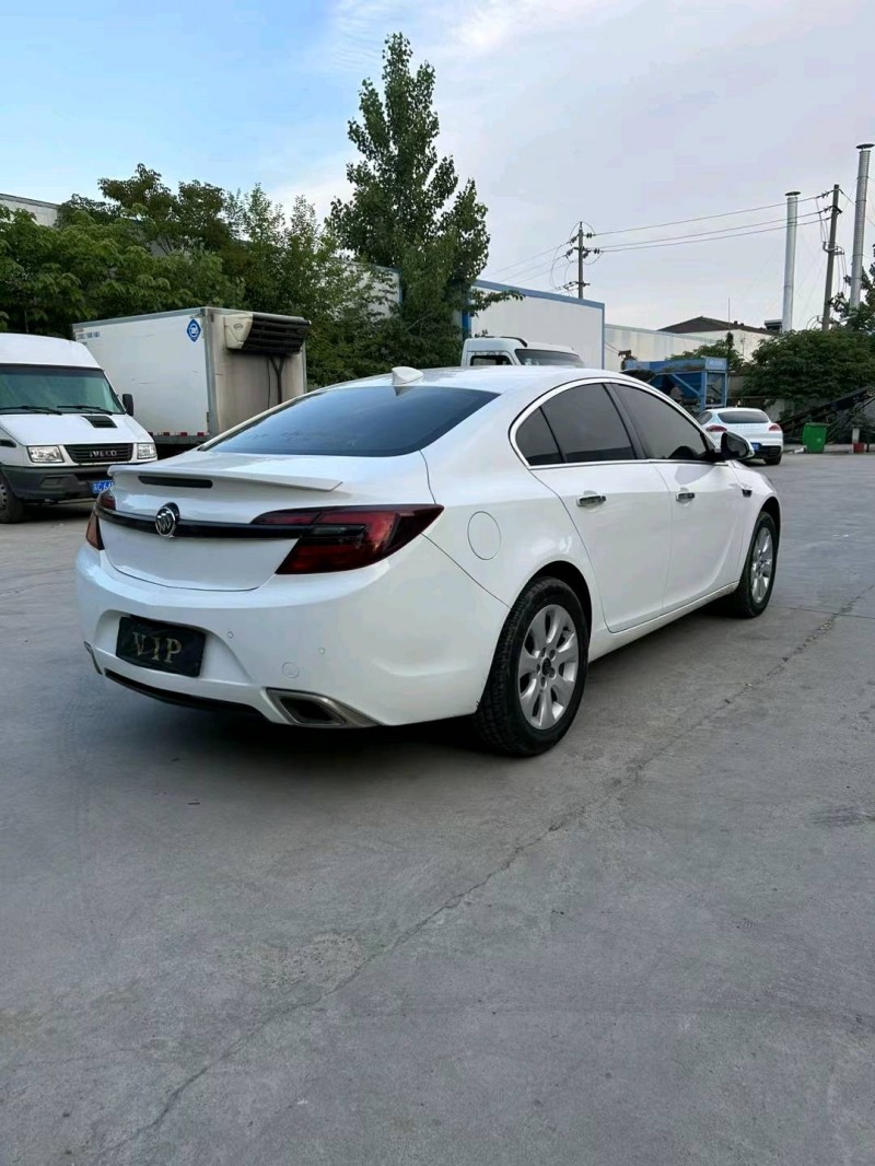 宿迁15年别克君威8