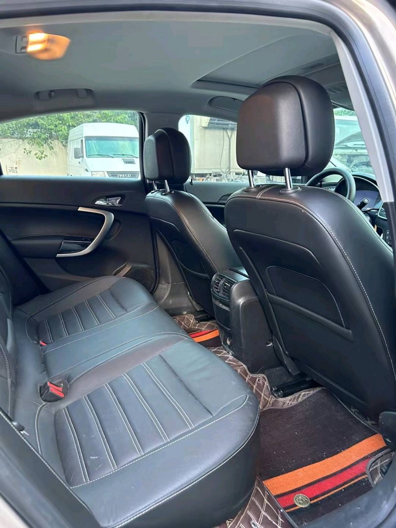 宿迁15年别克君威4