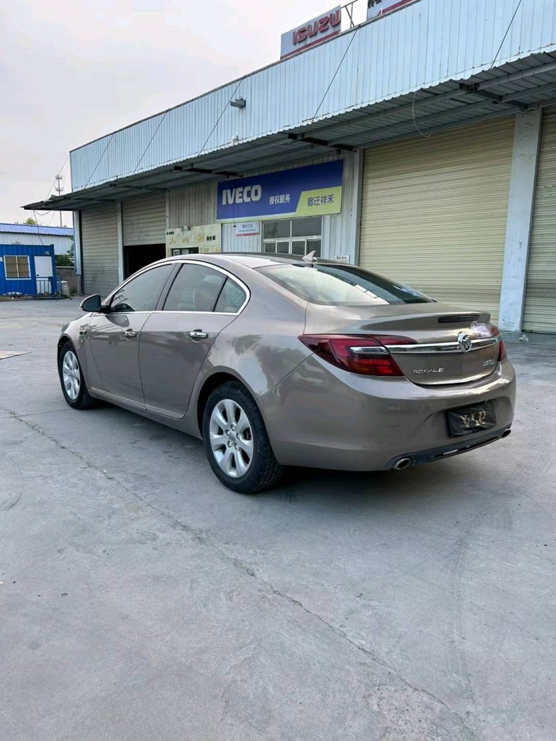 宿迁15年别克君威7