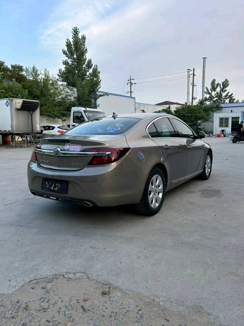 宿迁15年别克君威8