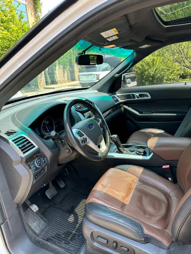 沈阳15年福特探险者7