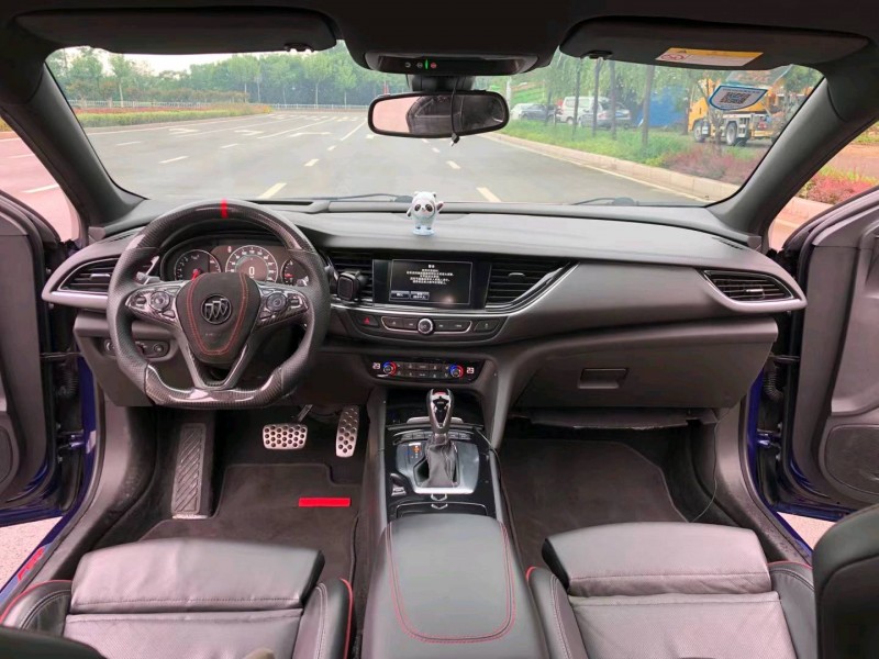 枣庄17年别克君威4