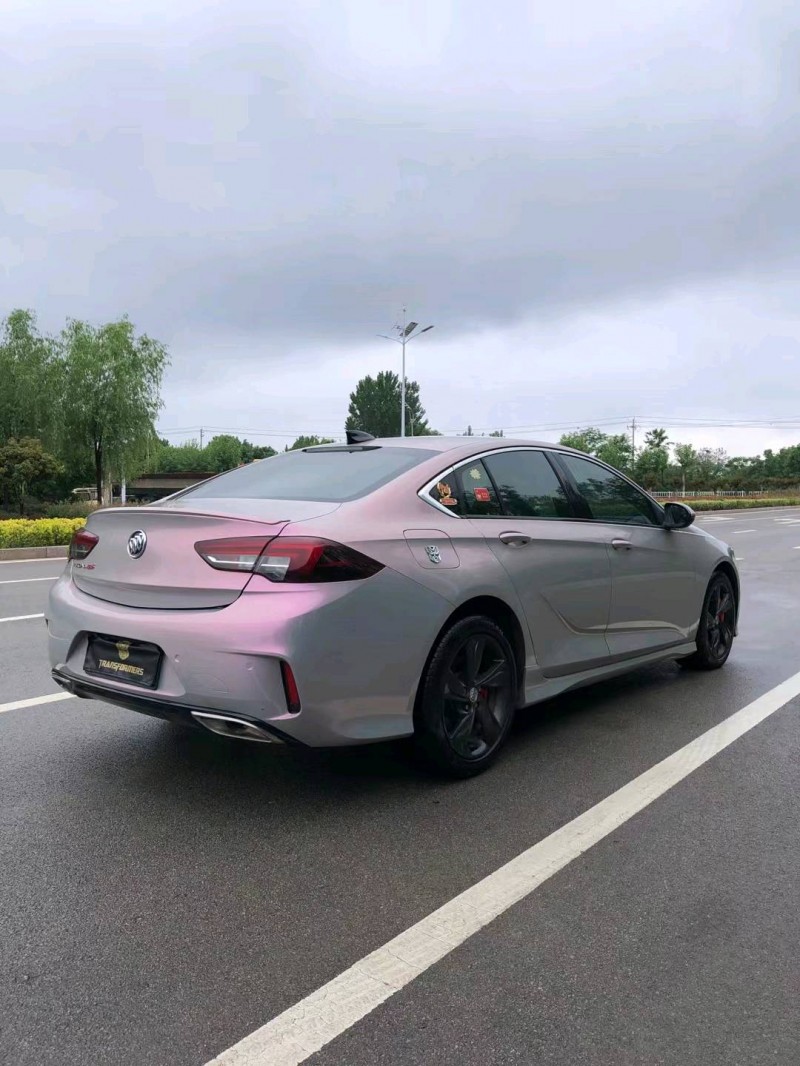 枣庄17年别克君威5