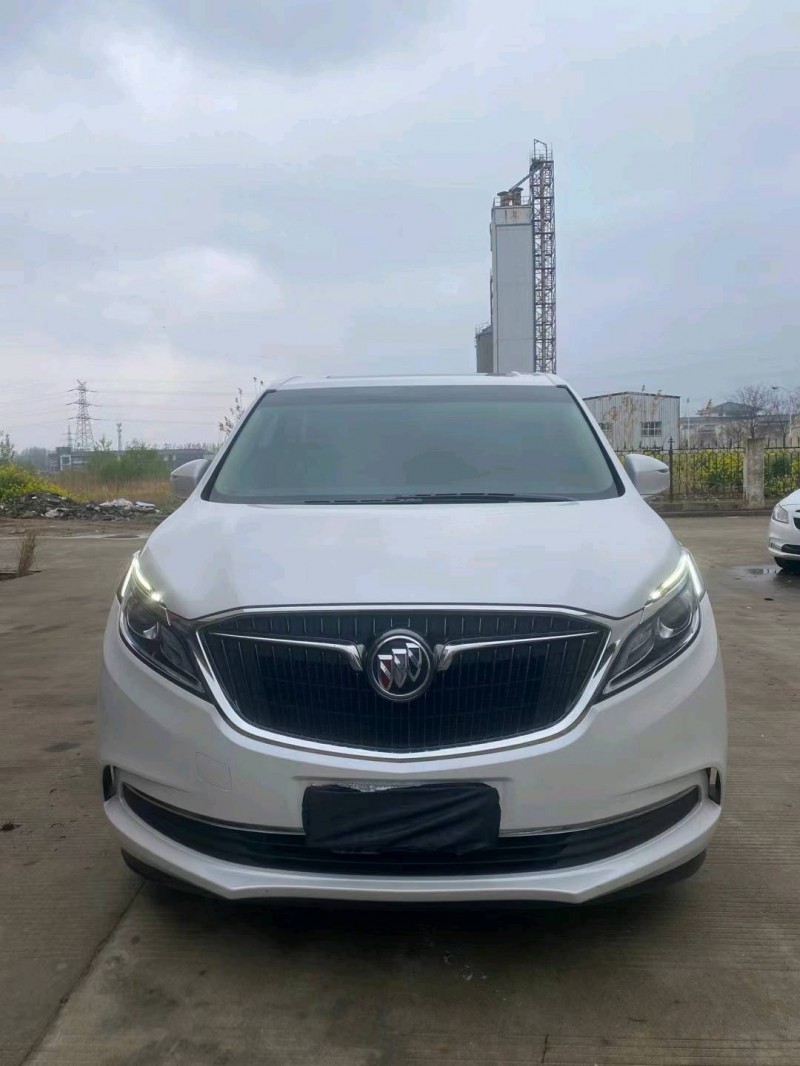 石家庄19年别克GL81