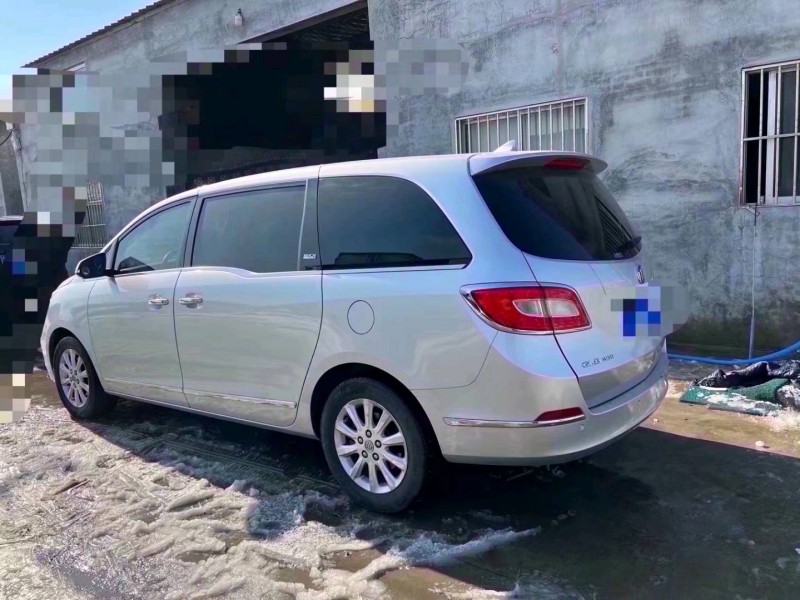 青岛12年别克GL83