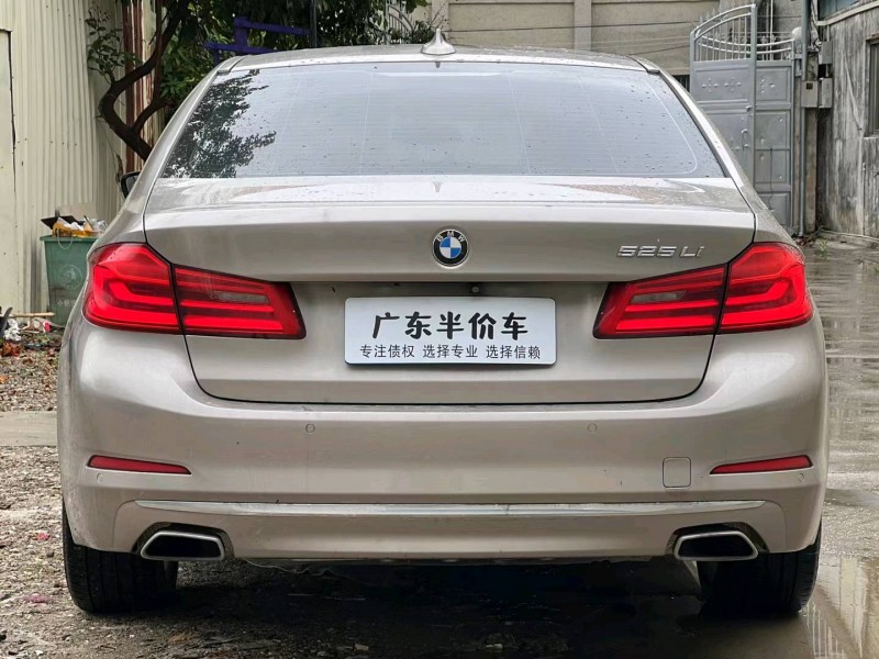 广州18年宝马5系9