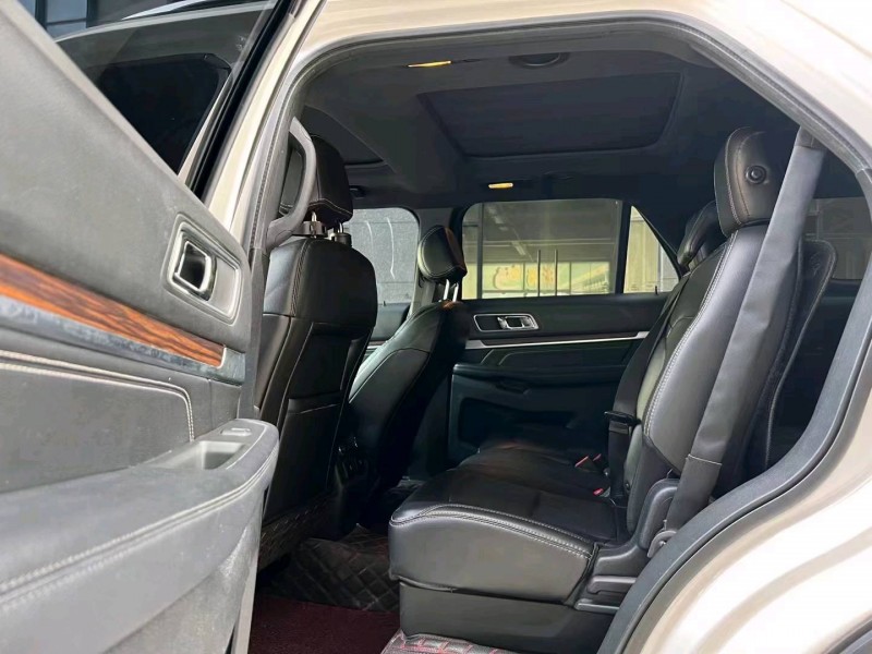 广州18年福特探险者7