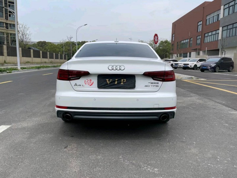 苏州18年奥迪A4L8
