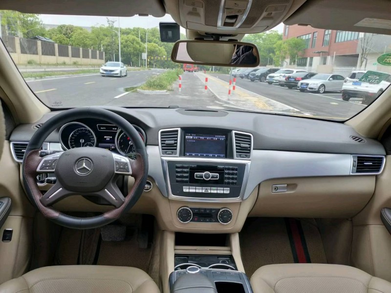 苏州14年奔驰ML4