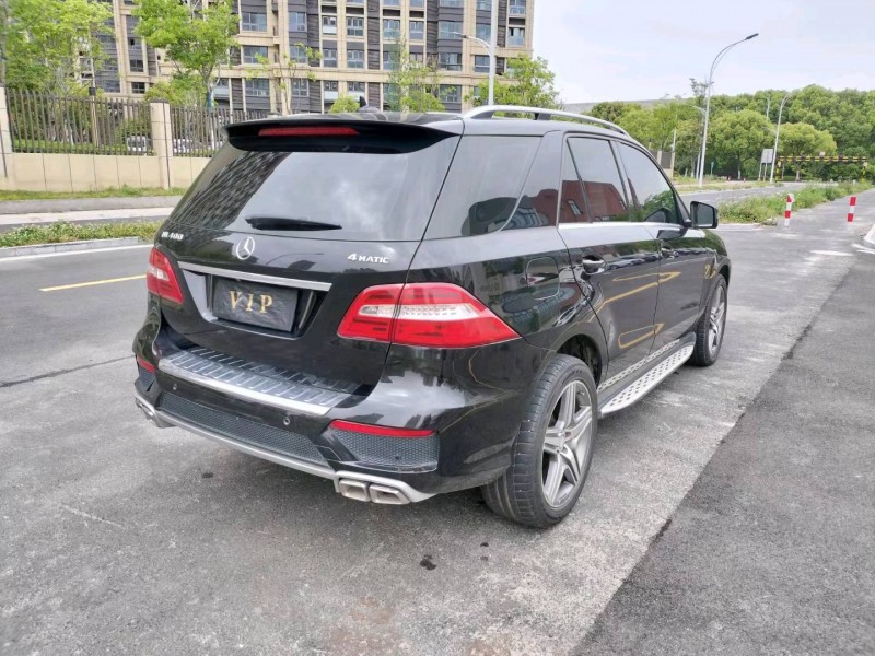 苏州14年奔驰ML9