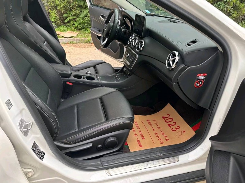 徐州17年奔驰GLA6