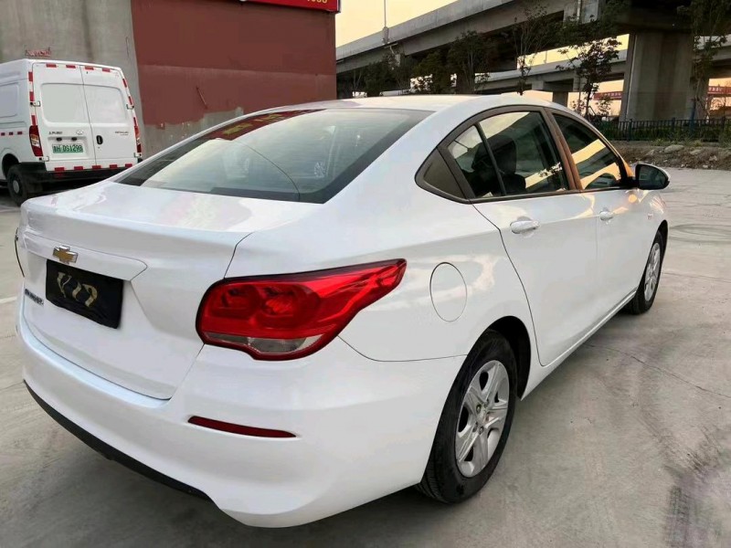 济宁18年雪佛兰科沃兹7