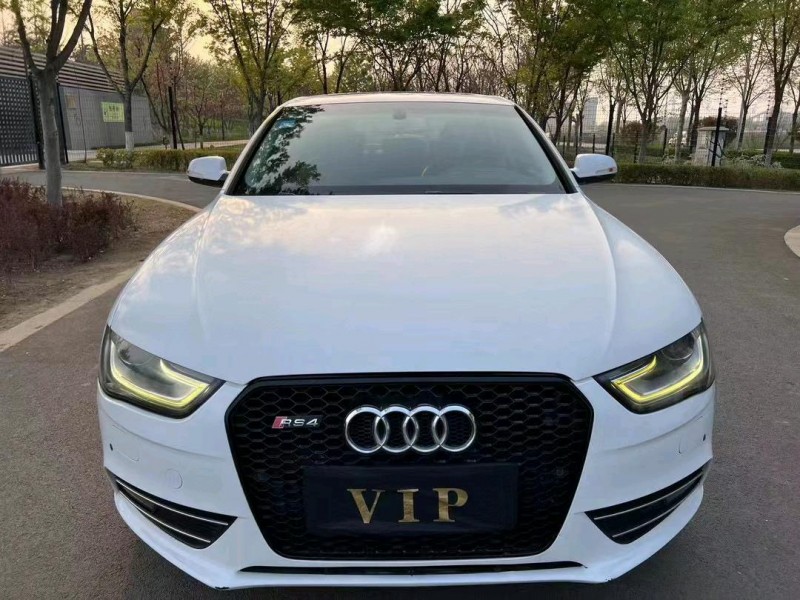 济宁12年奥迪A4L1