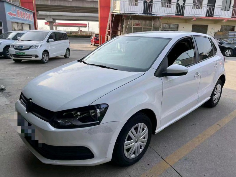 济宁16年大众polo3