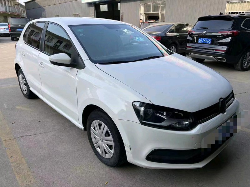 济宁16年大众polo2