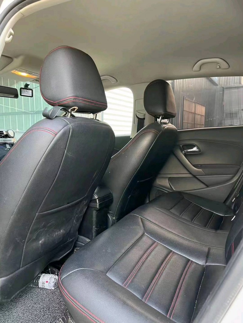 济宁16年大众polo4