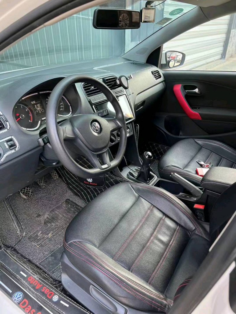 济宁16年大众polo6